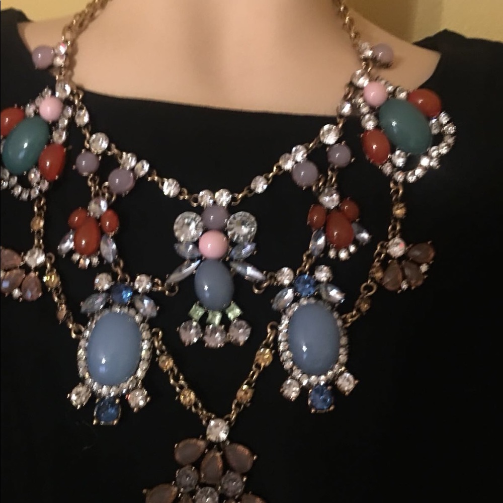 Statement necklace